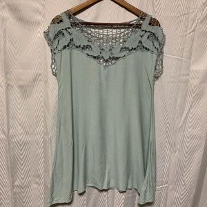 Urban Outfitters Kimchi Blue blouse size small